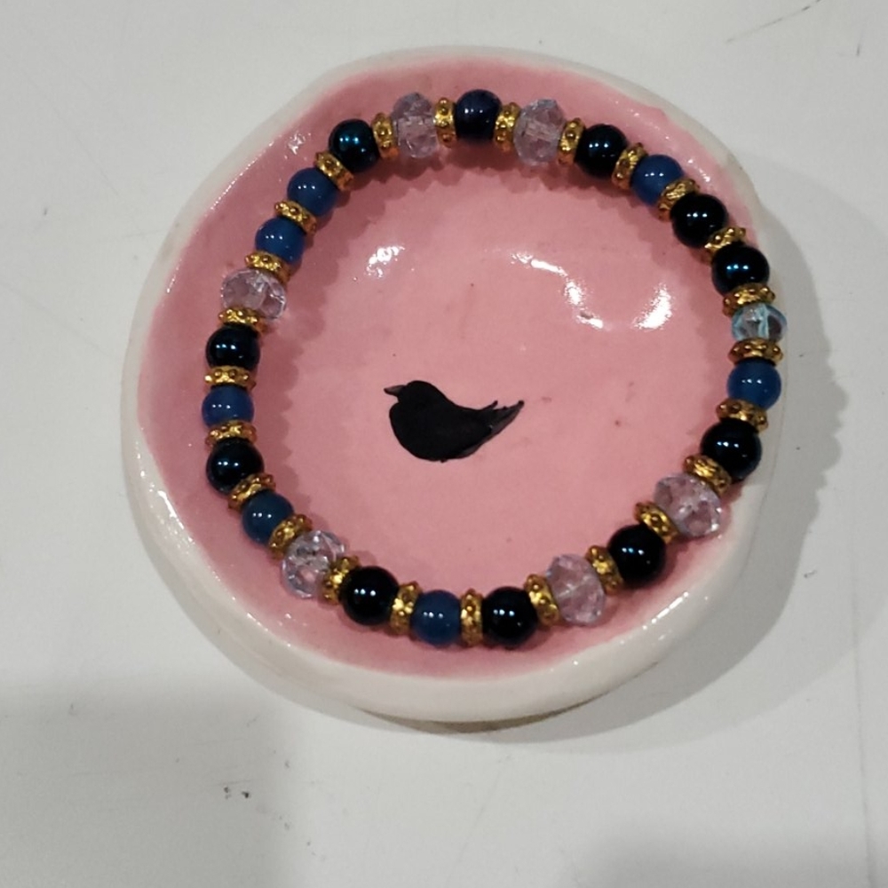 Bracelets - Picture 3 of 5